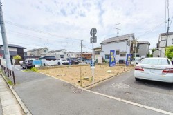 ■建築条件なし更地
■閑静な住宅街にある住宅用地
■お好きなハウスメーカーをお使いいただけます。
■プランのご相談もできます。気軽にお問い合わせください。