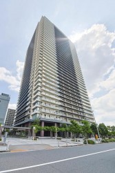 ■３居室にワイドバルコニー付きの角部屋
■ペット飼育可能
■各階にダストステーションあり、２４時間ゴミ捨て可
■ダブルオートロック、ハンズフリーキー採用
■宅配ボックス