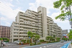 ■東京メトロ東西線「西葛西」駅　徒歩9分
■南東向き・陽当たり良好
■ペット飼育可（細則あり）