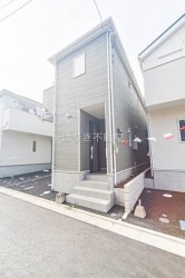 《新築分譲住宅》
■料理中も会話が弾む対面キッチン
■カースペース付き♪
■スーパー、コンビニなどの買い物施設まで徒歩10分圏内につき、買い物に便利です