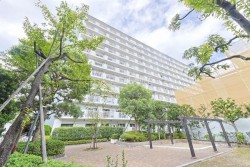 ■キッチンが中心という新しい住まいのかたち。
■９階部分３ＬＤＫで日当たり良好です
■新規リノベーションマンション(２０２５年９月１２日完了)
■駅徒歩５分圏内
