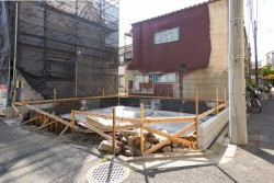 ■２０２５年１２月下旬完成予定
■新築３階建角地
■子育てグリーン住宅事業
■間仕切りオプション工事にて３ＬＤＫ＋Ｓに変更可能
